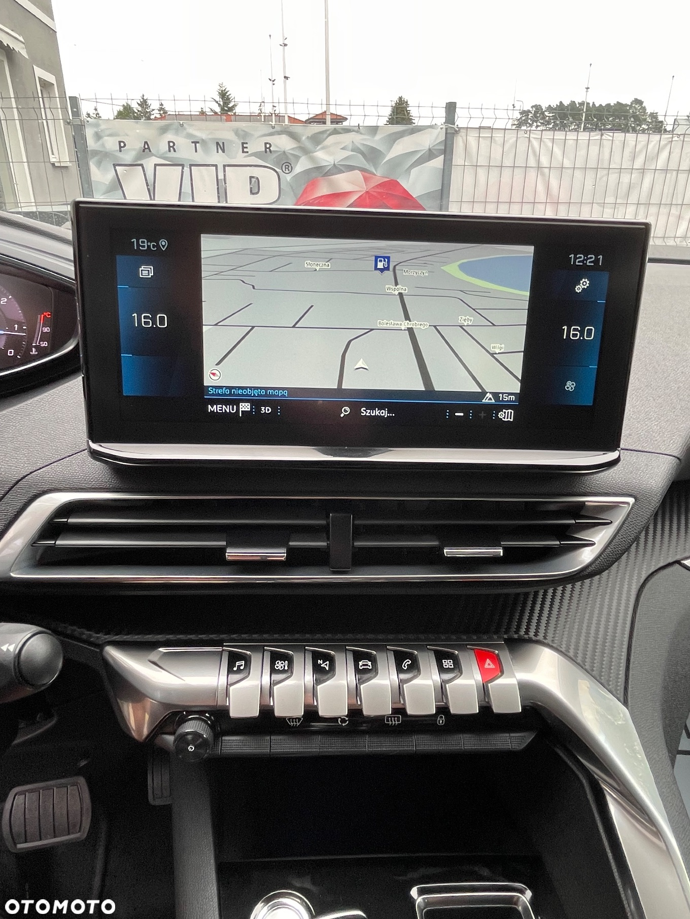 Peugeot 5008 1.5 BlueHDi Active S&S EAT8 - 28