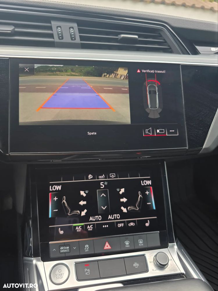 Audi e-tron 50 quattro advanced - 12