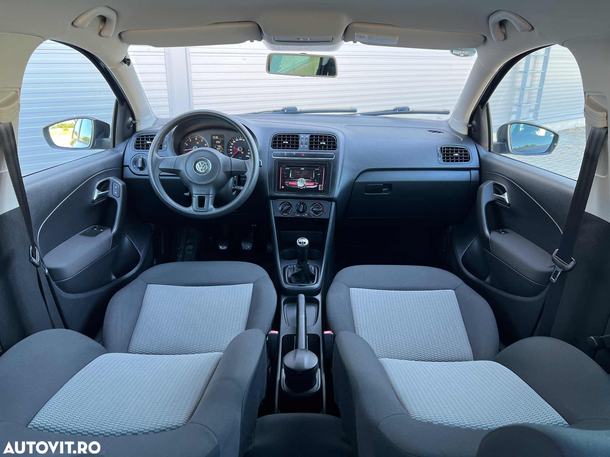 Volkswagen Polo 1.2 Tour Edition - 8