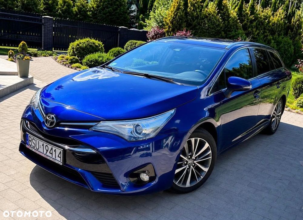 Toyota Avensis - 1