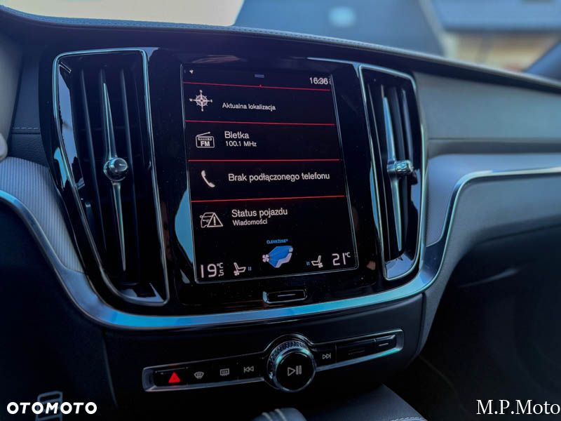 Volvo V60 T6 AWD Geartronic R-Design - 22