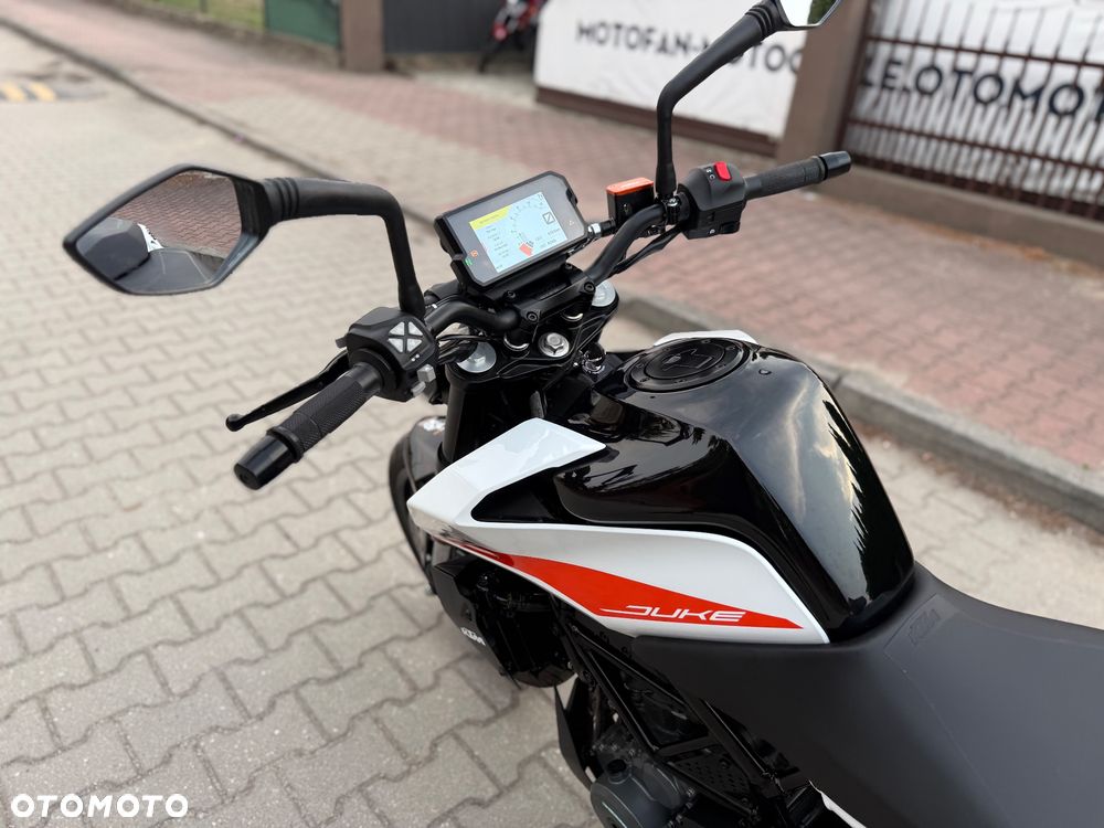KTM Duke 390 - 25