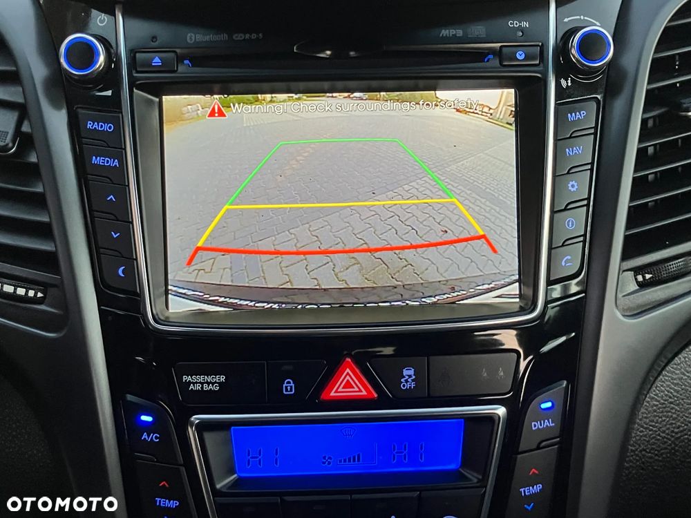 Hyundai i30 1.6 GDI BlueDrive Premium DCT - 27