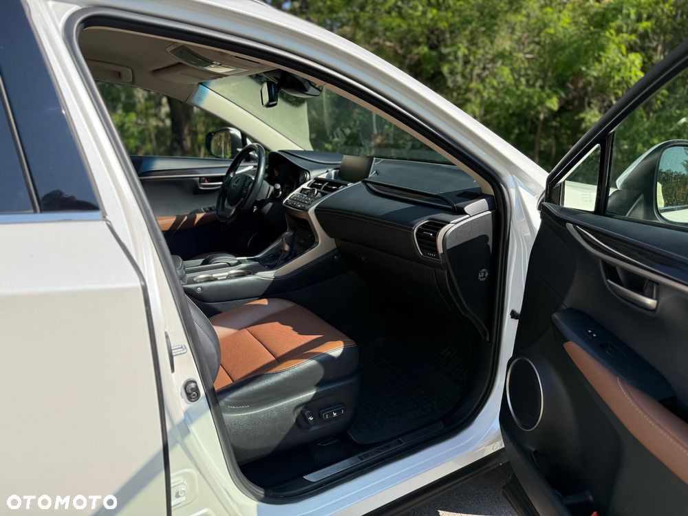 Lexus NX 200t Prestige AWD - 12