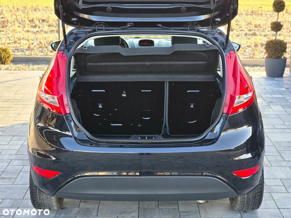 Ford Fiesta 1.25 Ambiente - 37