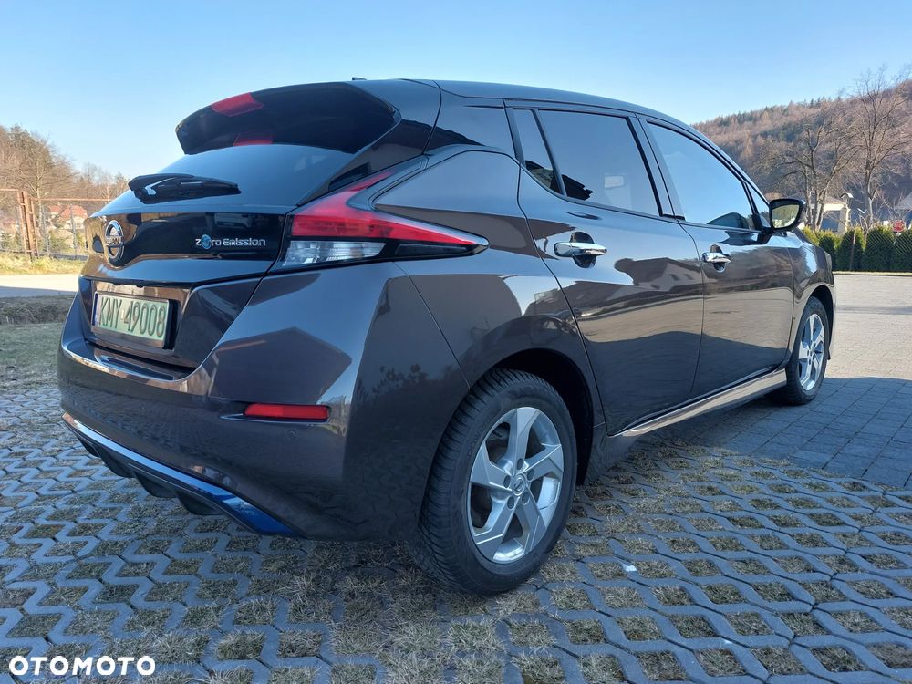 Nissan Leaf 40 kWh N-Connecta - 6