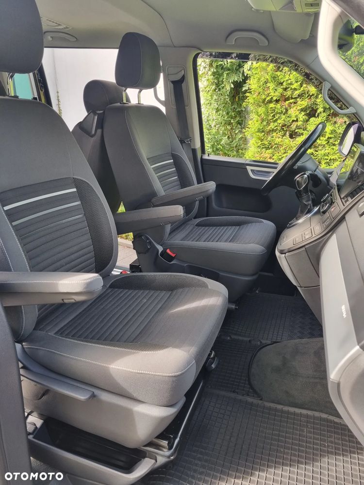 Volkswagen Multivan - 9