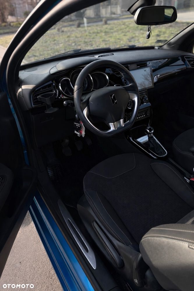 Citroën DS3 HDi 90 FAP SoChic - 11