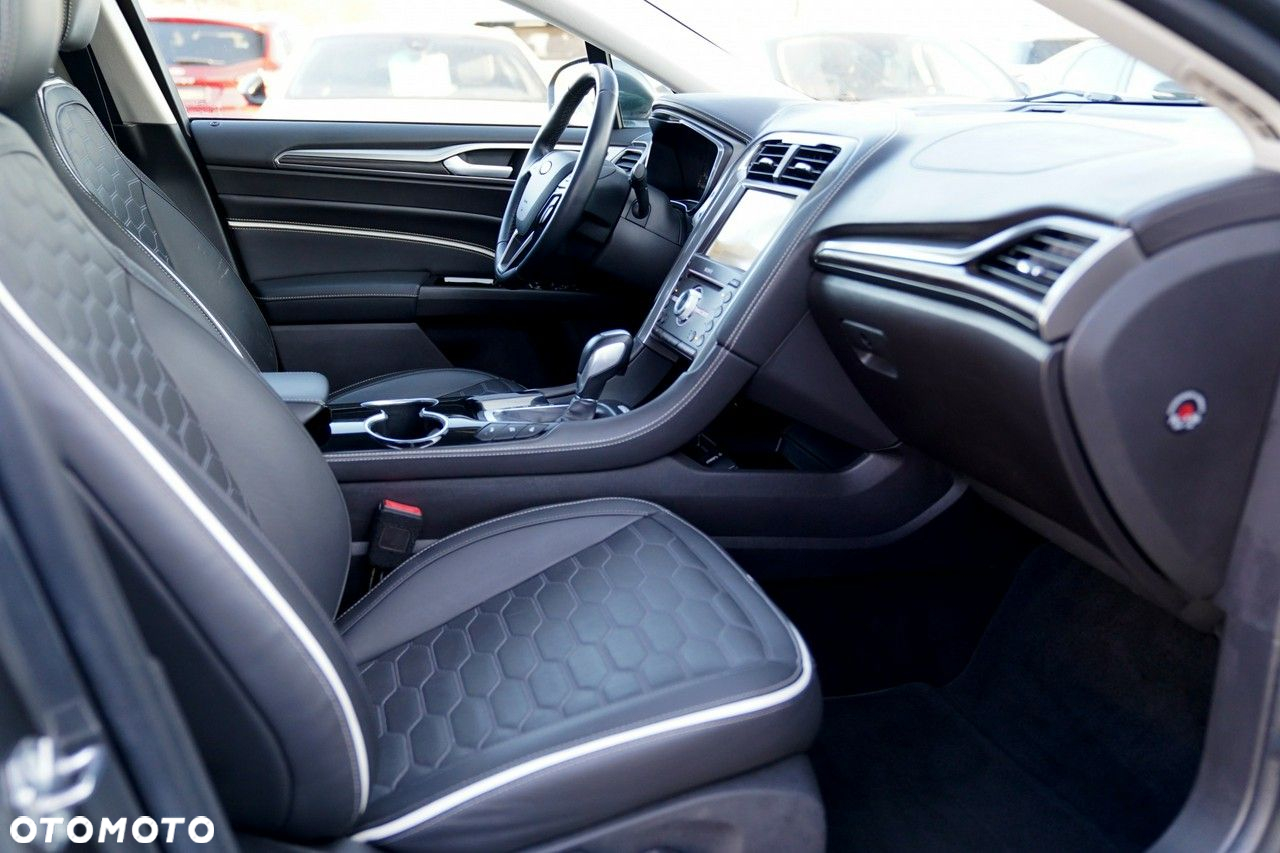 Ford Mondeo - 21