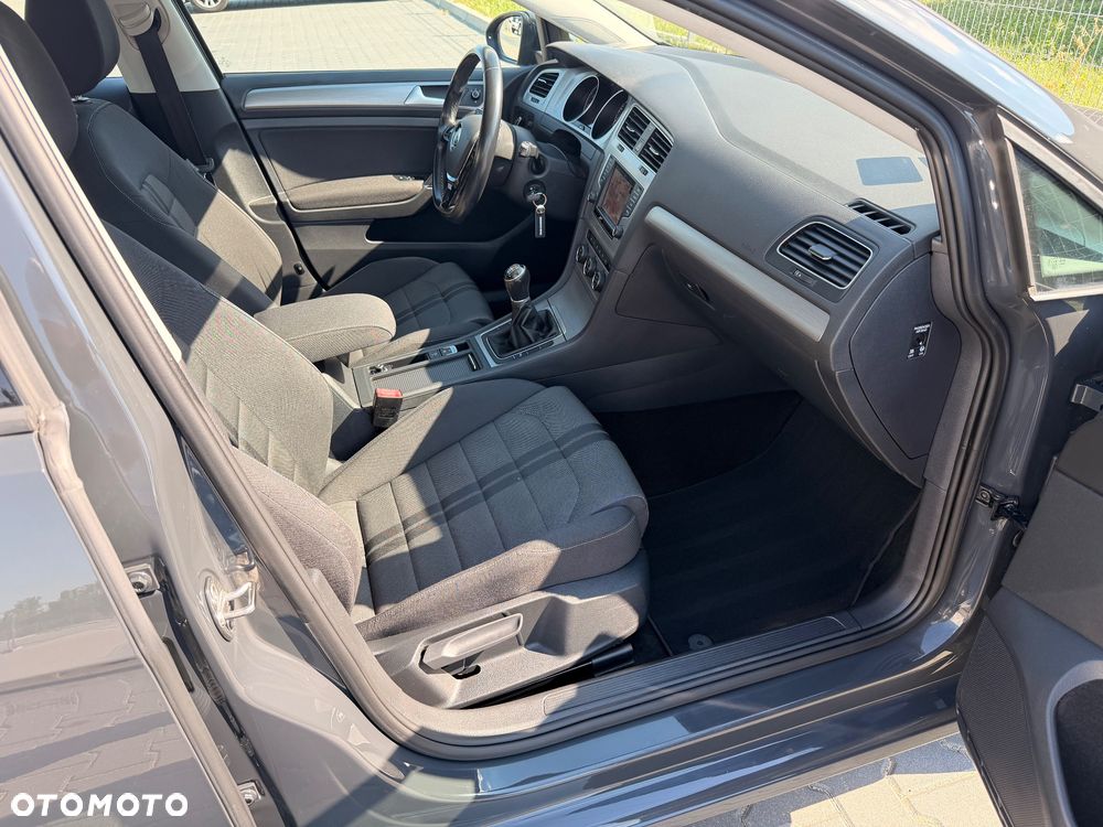 Volkswagen Golf 1.2 TSI BMT Comfortline - 9