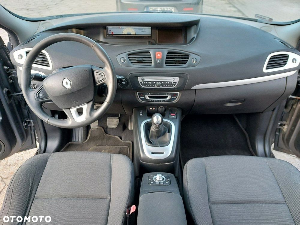 Renault Scenic - 16