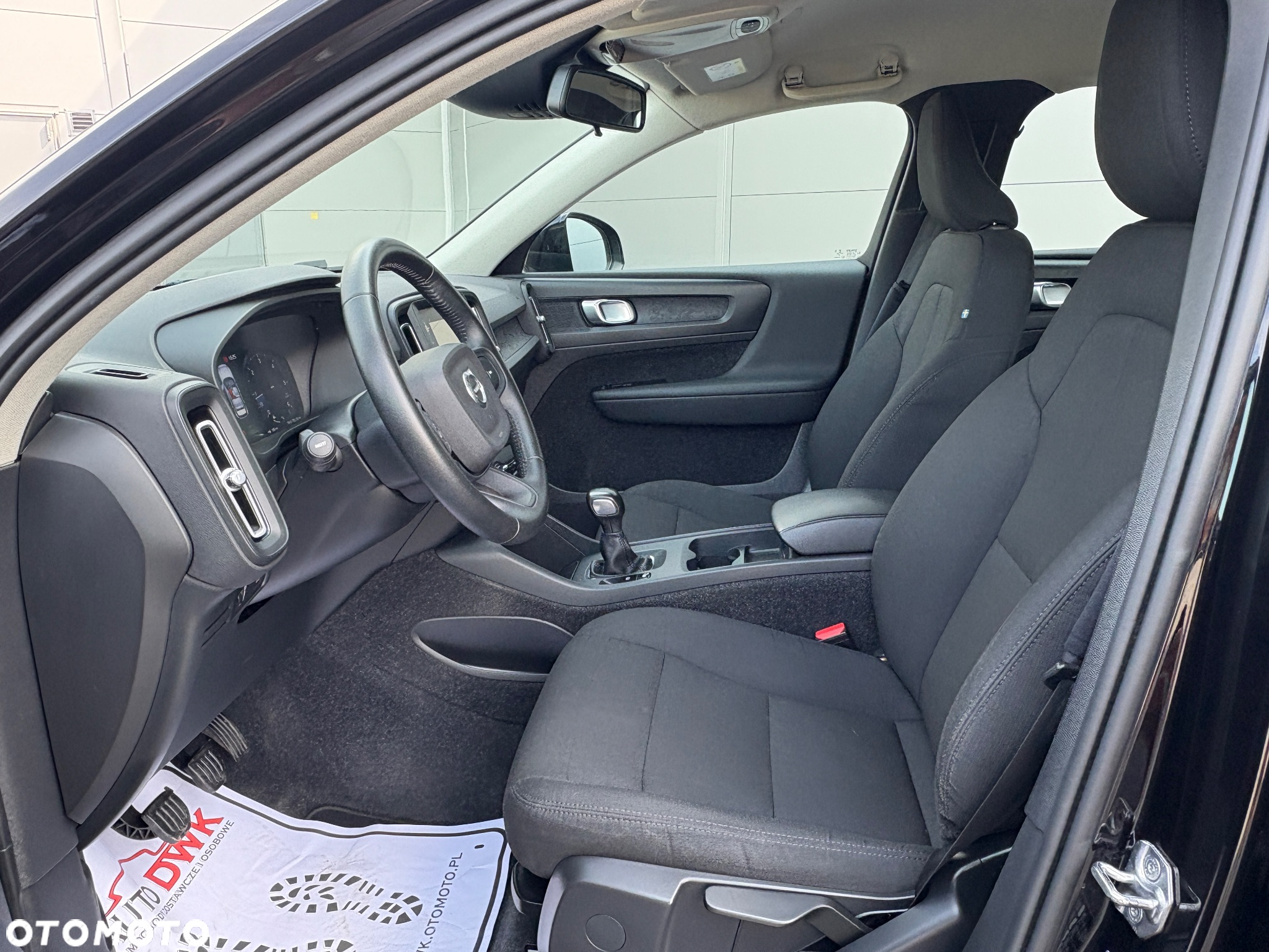 Volvo XC 40 D3 Momentum Pro - 17