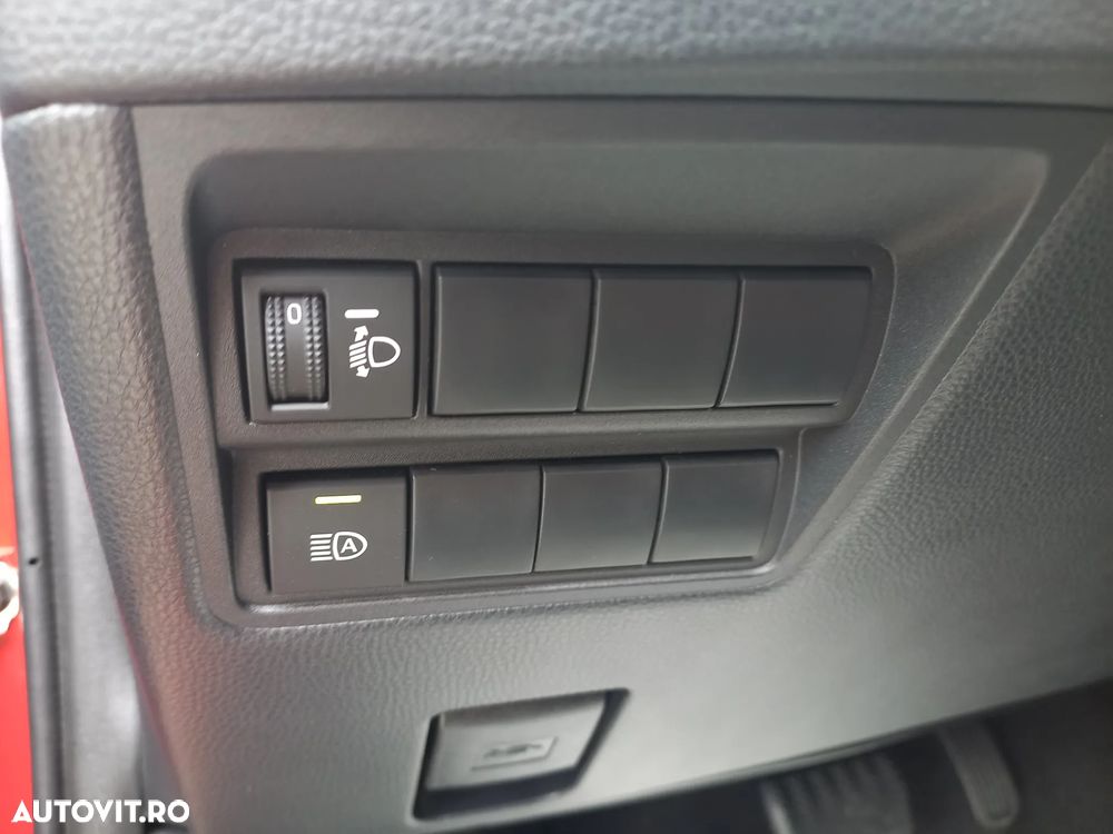 Toyota Yaris 1.5 VVT-i HSD Dynamic - 15