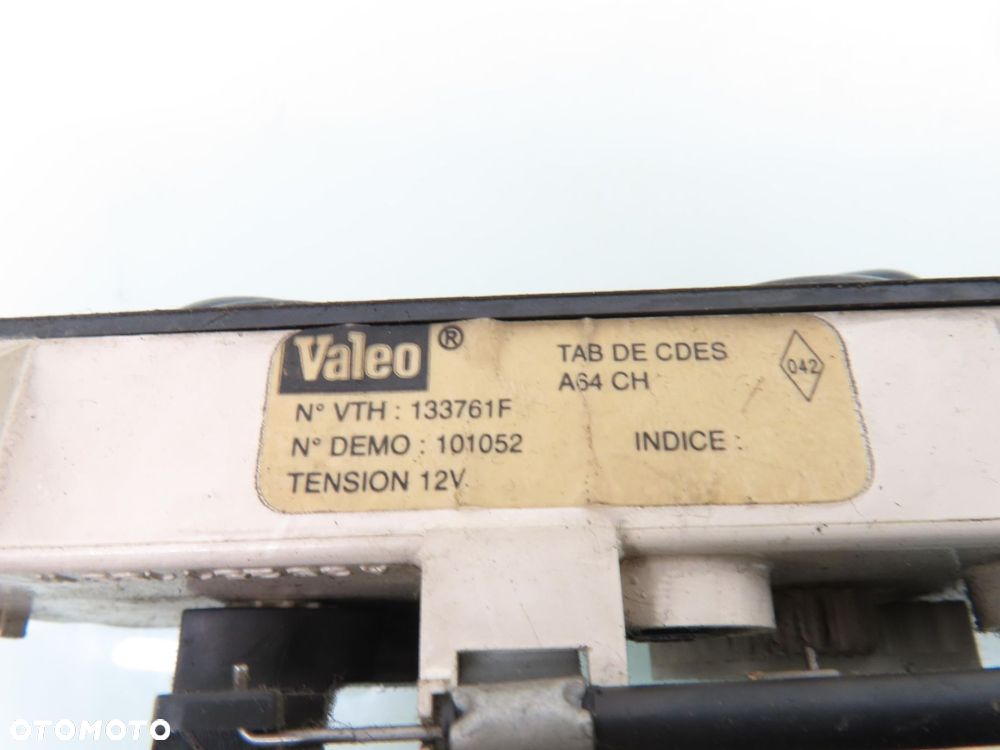 PANEL NAWIEWU RENAULT MASTER II 133761F - 4