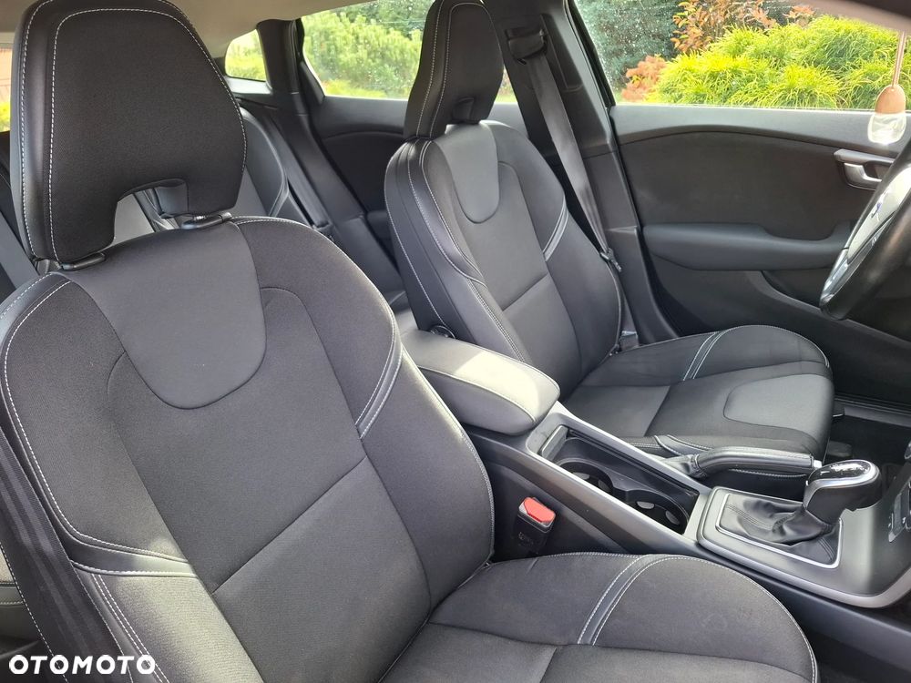 Volvo V40 2016