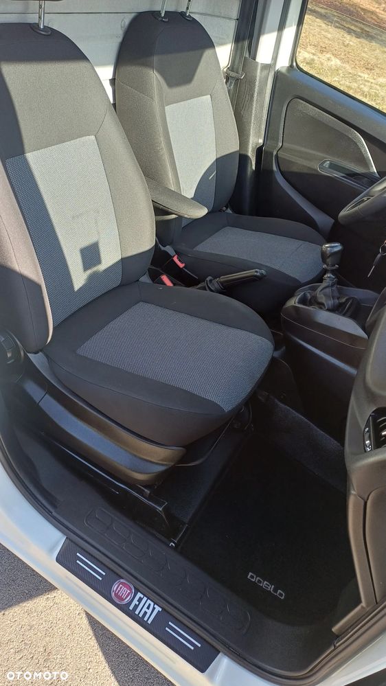 Fiat DOBLO - 21