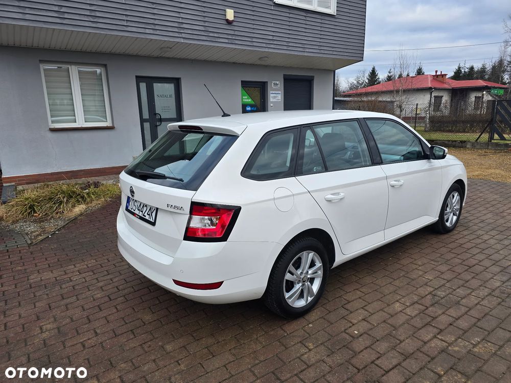 Skoda Fabia 1.0 TSI Ambition - 12