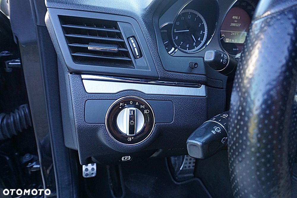 Mercedes-Benz Klasa E - 31