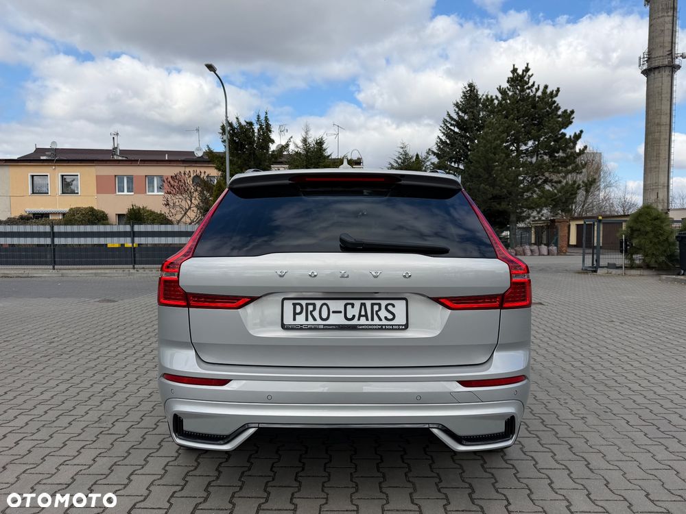 Volvo XC 60 B4 D Plus Dark - 13