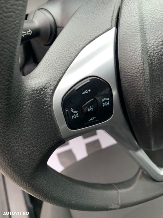 Ford Fiesta - 15