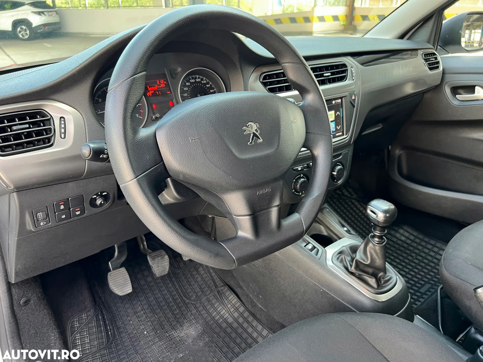 Peugeot 301 1.5 BlueHDI FAP Active - 10