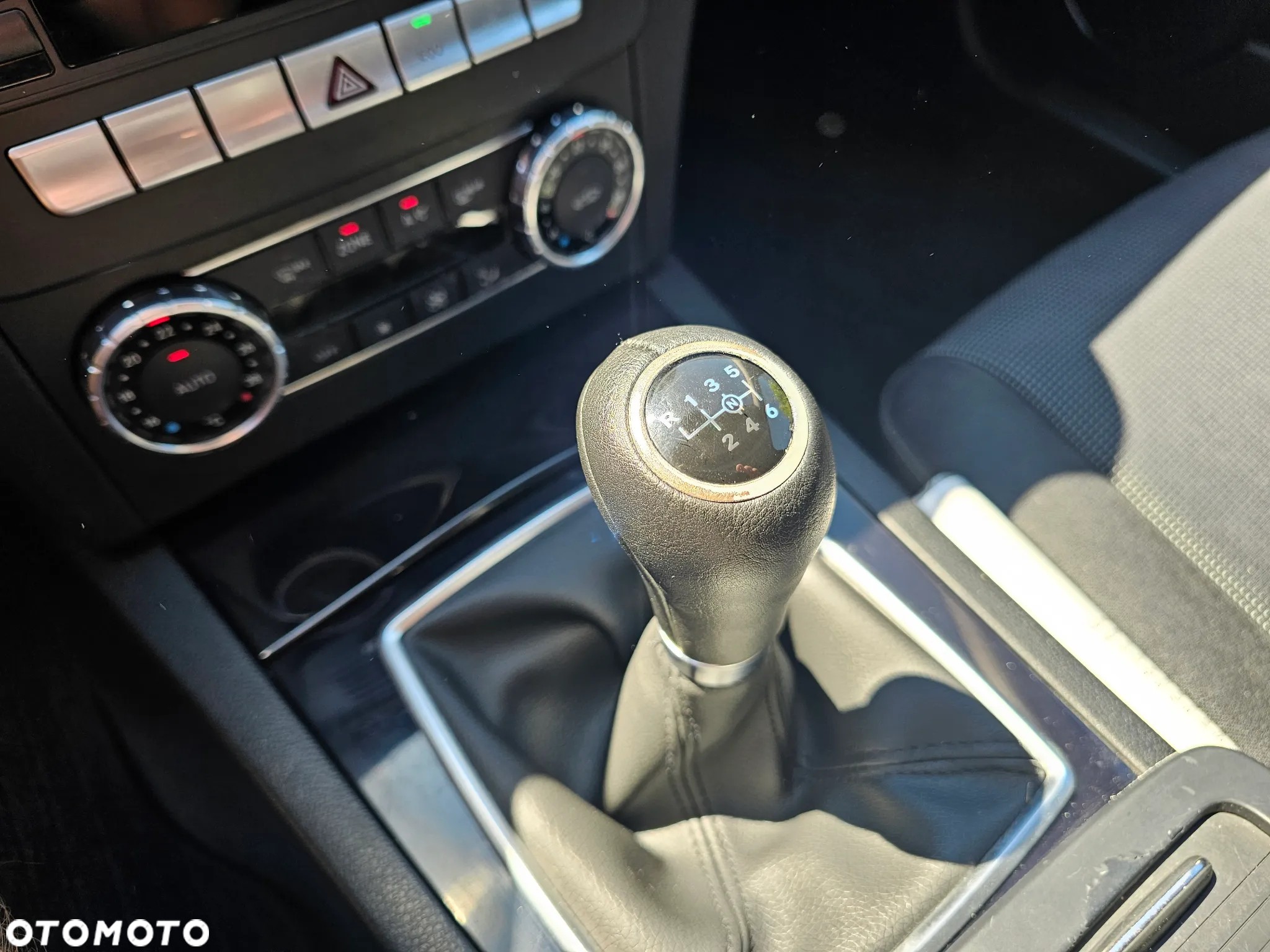 Mercedes-Benz Klasa C 180 T CDI DPF (BlueEFFICIENCY) - 31