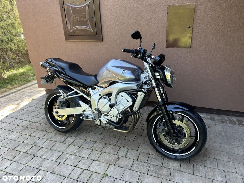 Yamaha FZ6 - 2