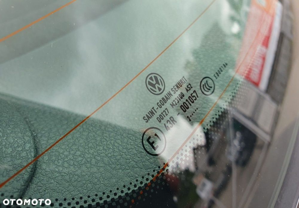 Volkswagen Golf - 14