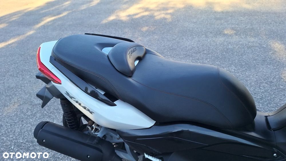 Yamaha X-max - 16
