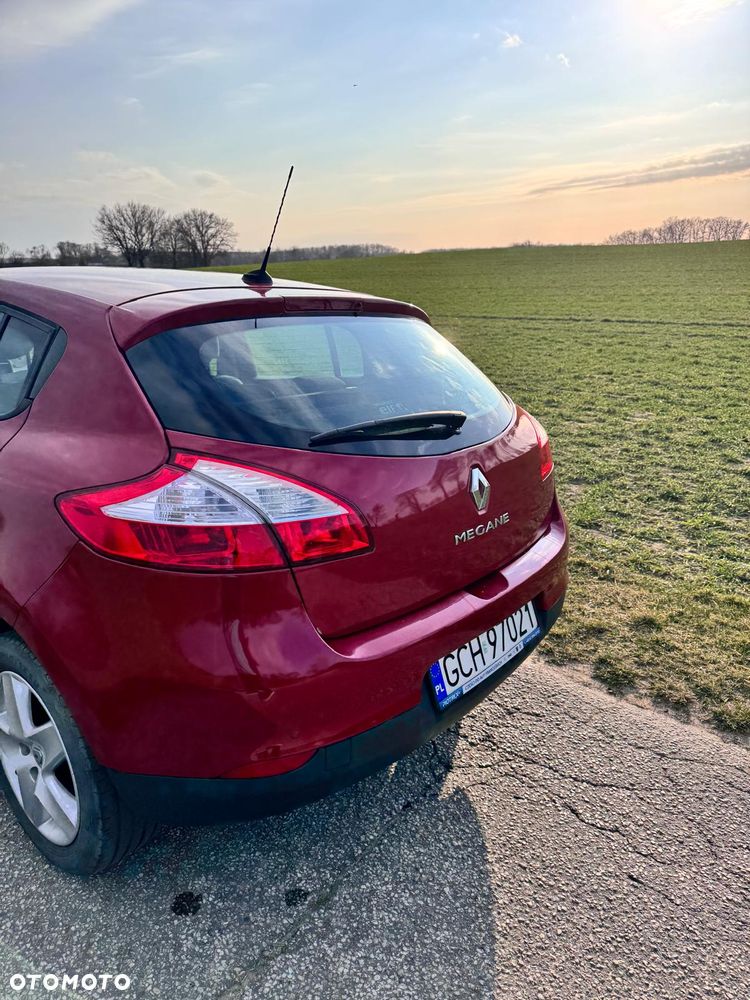 Renault Megane 1.5 dCi Life - 8