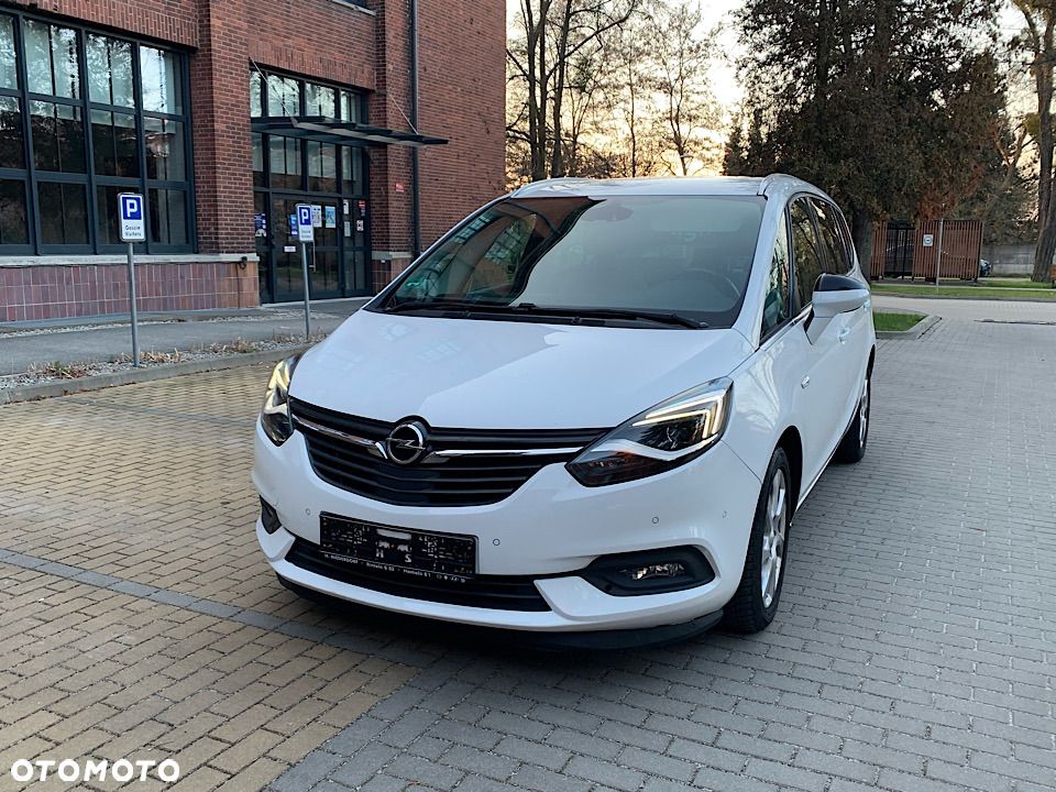 Opel Zafira - 2