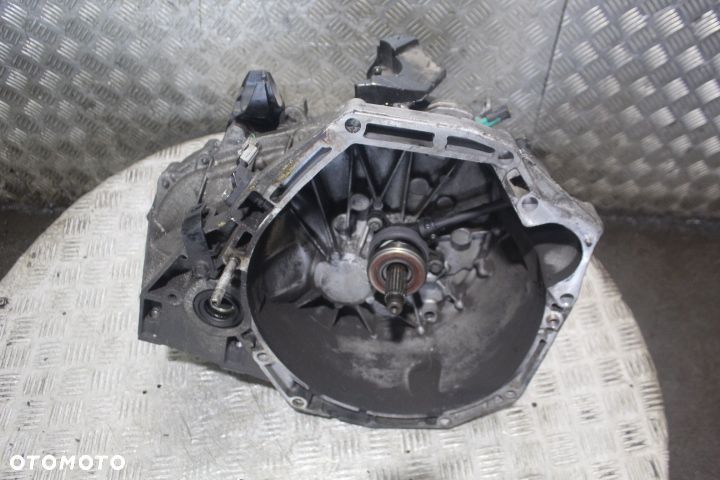 SKRZYNIA BIEGÓW 6 MEGANE III 1.6 7701700598 - 5