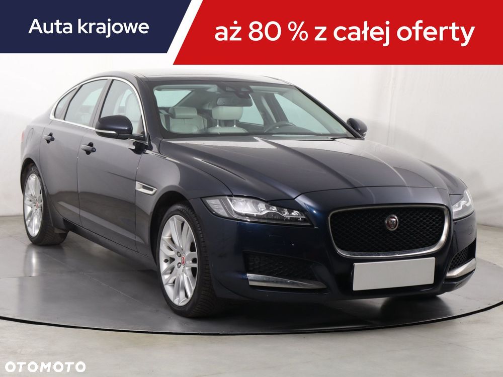 Jaguar XF - 3