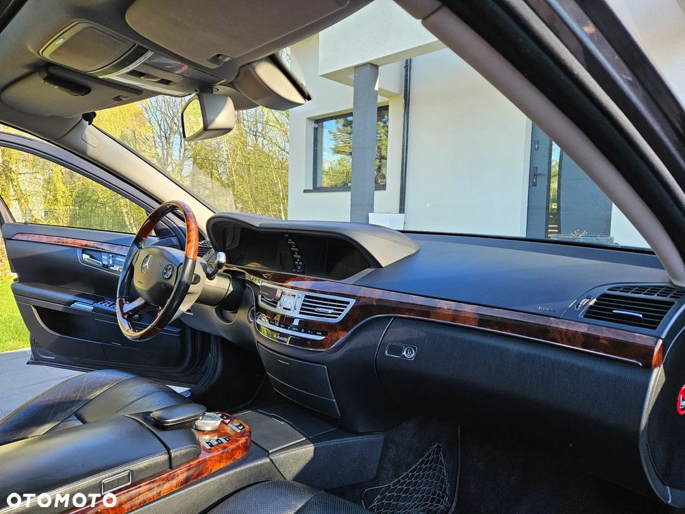 Mercedes-Benz Klasa S 500 L 4Matic 7G-TRONIC - 12