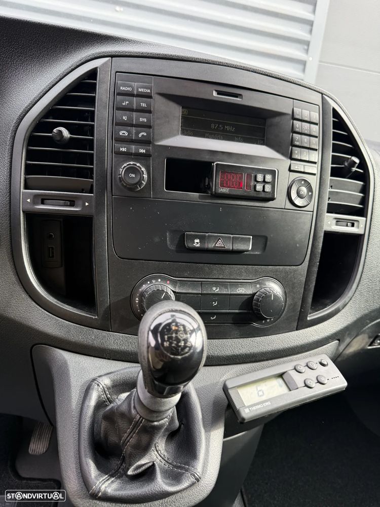 Mercedes-Benz VITO 114 CDI LONGA C/ MOTOR DE FRIO E CAIXA ISOTÉRMICA - 14