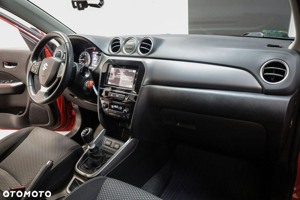 Suzuki Vitara - 23