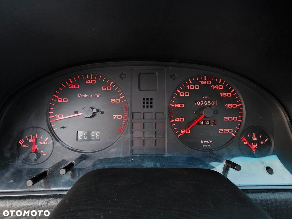 Audi 80 2.0 E - 10
