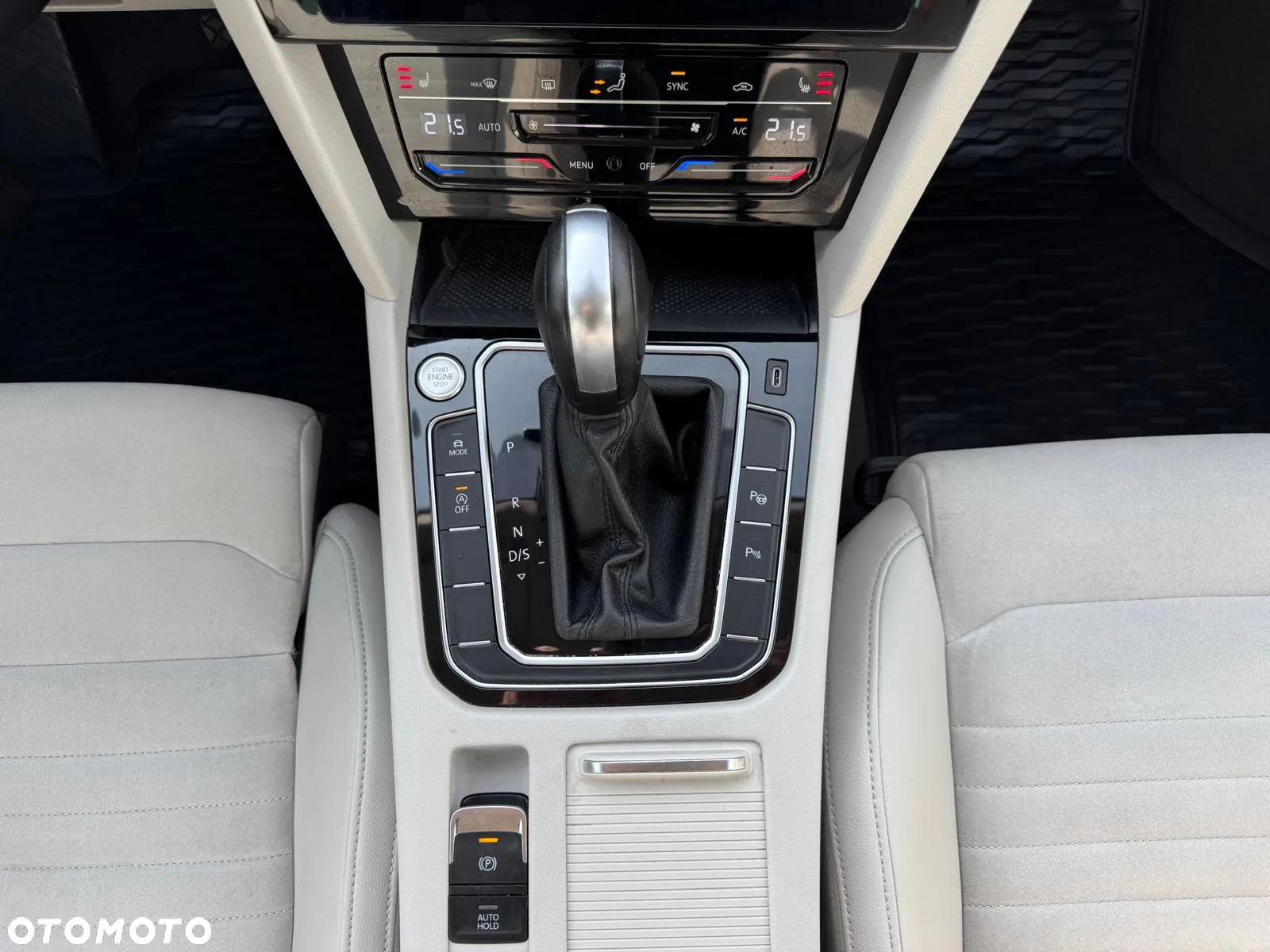 Volkswagen Passat 2.0 TSI Elegance DSG - 30