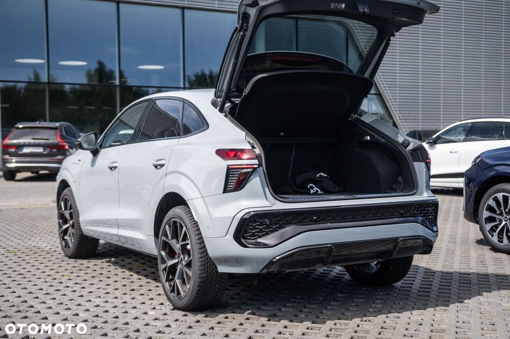 Audi Q3 Sportback - 9