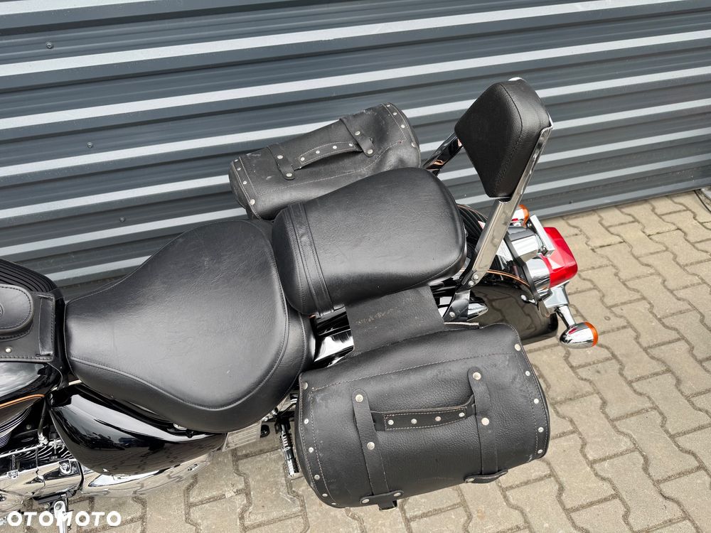 Suzuki VL 800 Volusia - 22