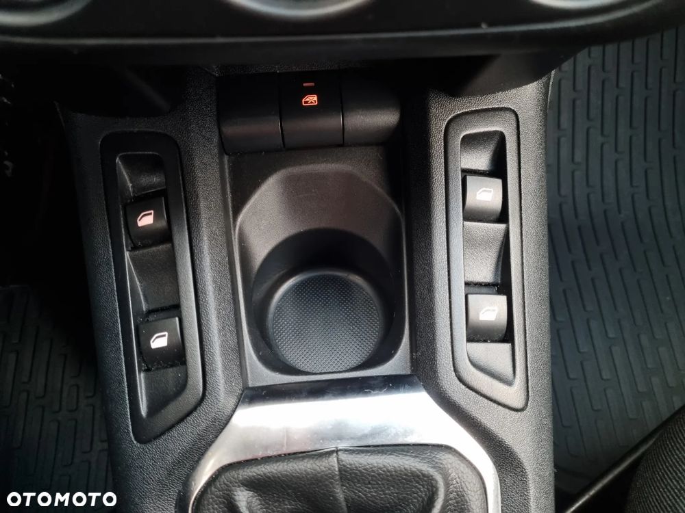 Citroën C-Elysée 1.6 VTi Exclusive EU6 - 19