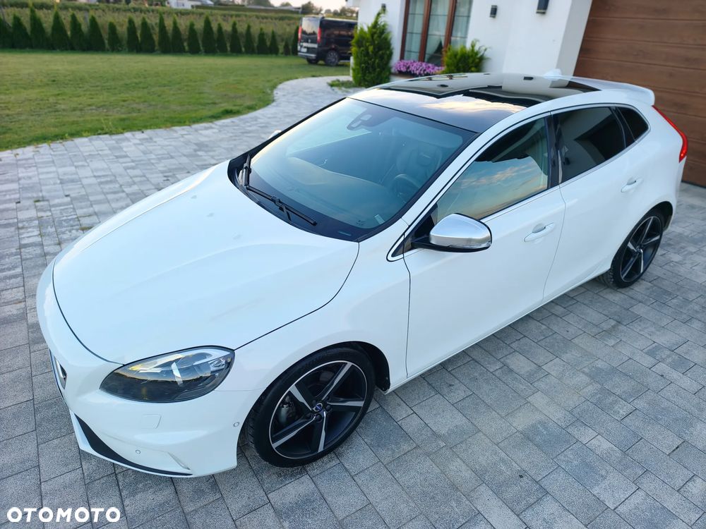 Volvo V40 T3 R-Design Momentum - 17