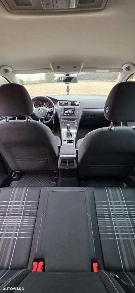 Volkswagen Golf 1.6 TDI BlueMotion Technology DSG Lounge - 16