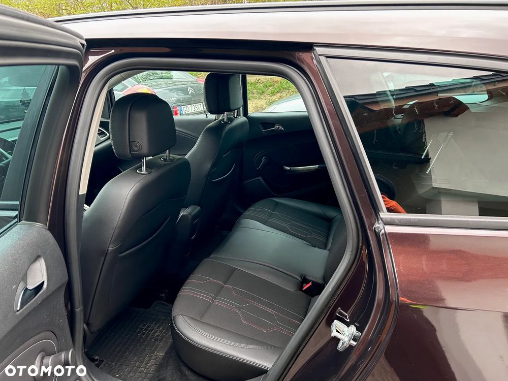 Opel Astra 1.4 Turbo Edition - 9