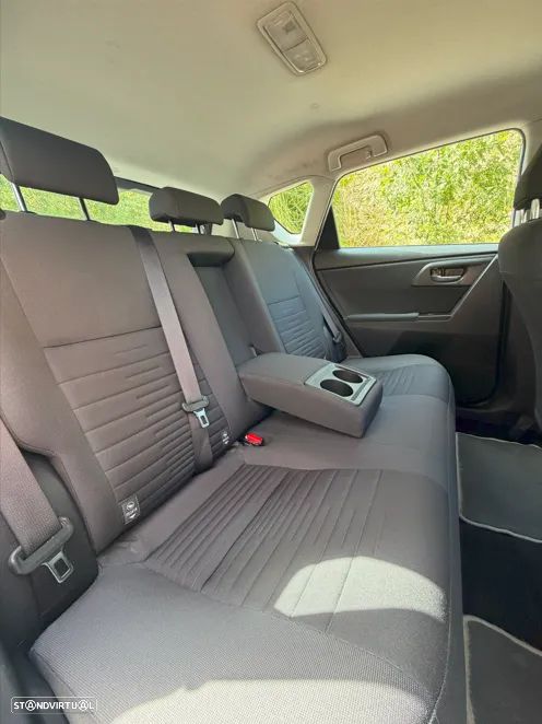 Toyota Auris 1.8 HSD Comfort+P.Sport - 7