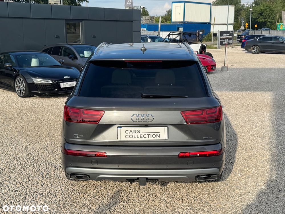 Audi Q7 - 6