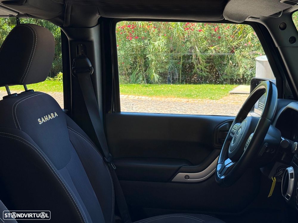 Jeep Wrangler Unlimited 2.8 CRD ATX Sahara Adventure Edition - 17
