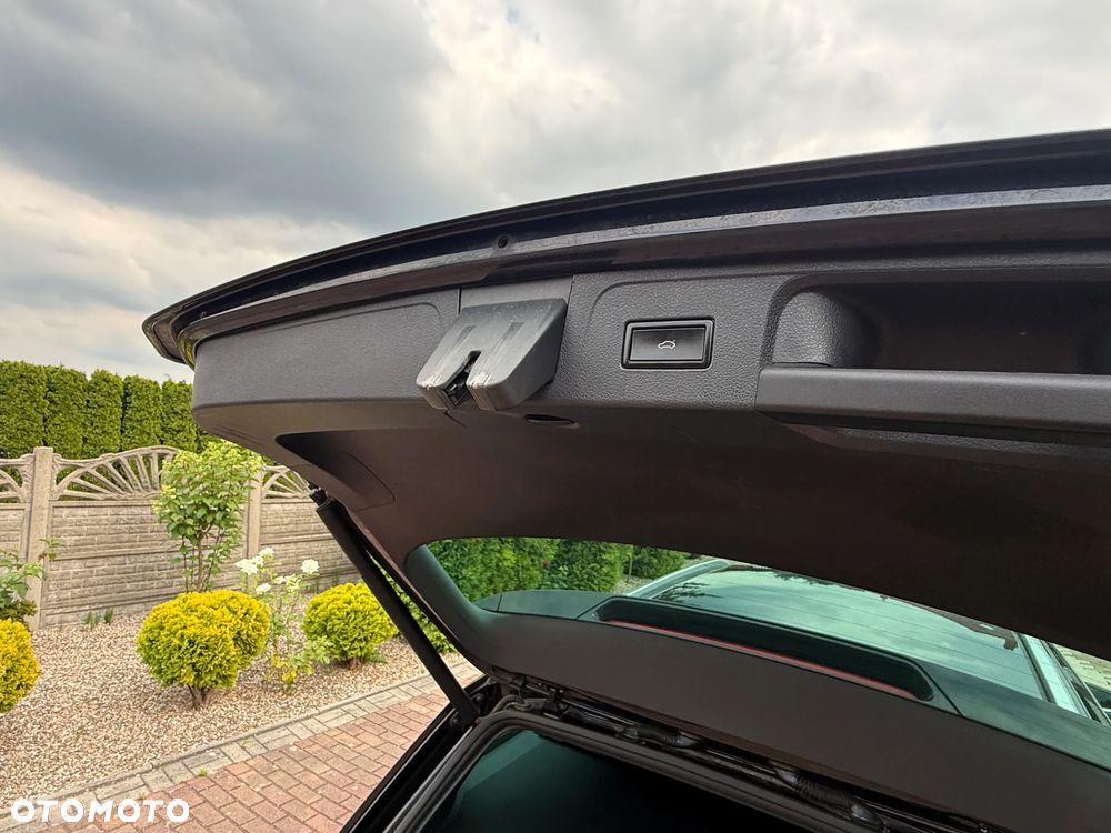 Volkswagen Passat 2.0 TDI SCR (BlueMotion Technology) DSG Highline - 25
