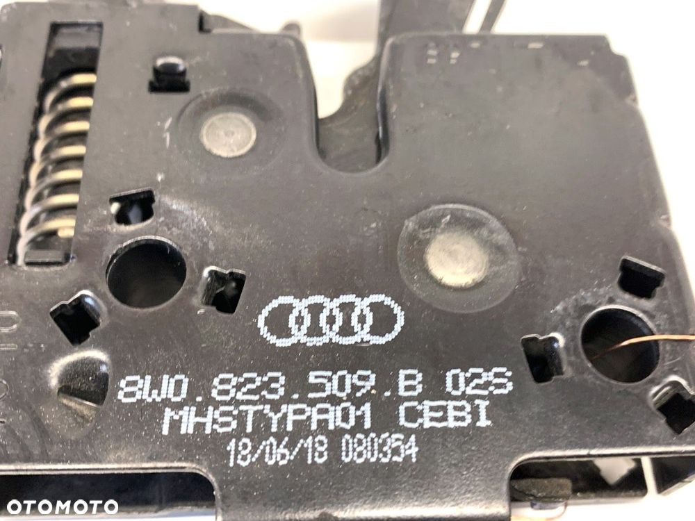 ZAMEK MASKI PRZÓD PRAWY  AUDI A4 B9 (8W2, 8WC) 2015 - 2022 2.0 TFSI quattro 185 kW [252 KM] benzyna - 4