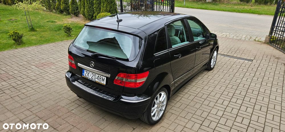 Mercedes-Benz Klasa B 180 BlueEFFICIENCY EU5 - 21